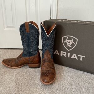 Ariat® Men's Smokehouse/Ocean Blue Bankroll Almond Toe Boots